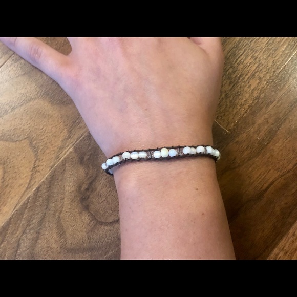 NWOT- leather beaded AE bracelet - Picture 4 of 4